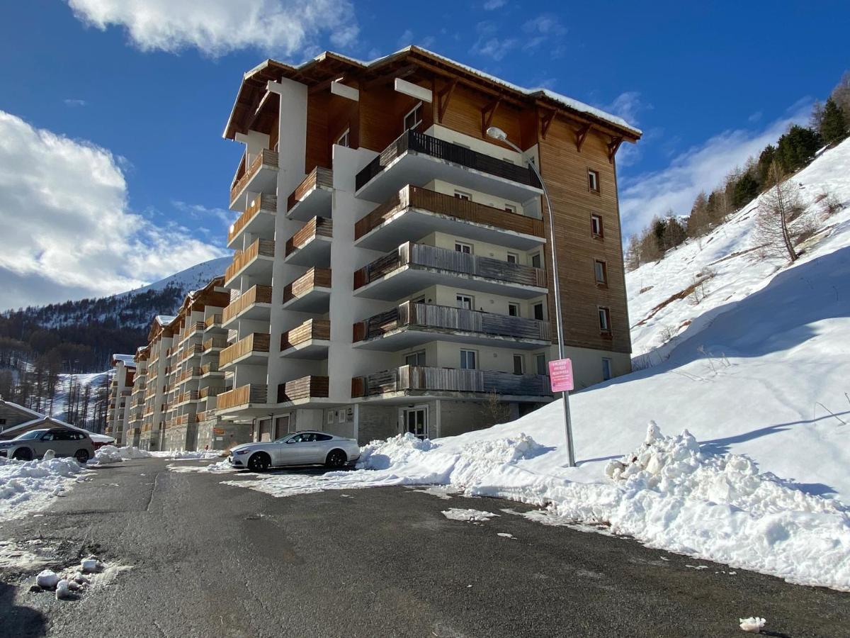 3 Pieces La Foux D Allos Vue Montagne Et Station Exterior foto